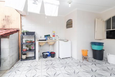 Casa à venda com 320m², 3 quartos e 5 vagasÁrea de Serviço