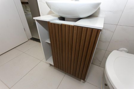 Apartamento à venda com 98m², 3 quartos e 1 vaga Apartamento à venda com 98m², 3 quartos e 1 vagaBanheiro Social