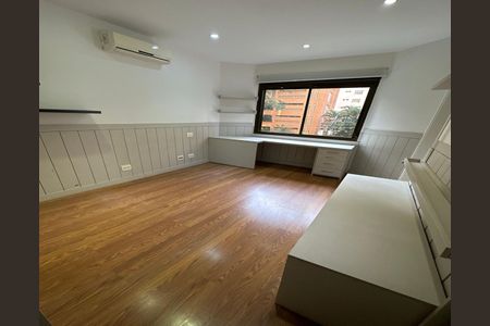 resized_03bd86db-106f-43e5-960f-c8715f8e54aa - Fabiano A Santos.jpg de apartamento à venda com 3 quartos, 197m² em Itaim Bibi, São Paulo