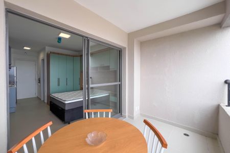 Varanda de kitnet/studio para alugar com 1 quarto, 28m² em Ipiranga, São Paulo