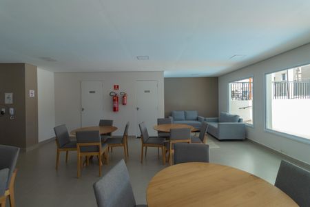 Apartamento para alugar com 58m², 2 quartos e 1 vagaÁrea comum - Salão de festas