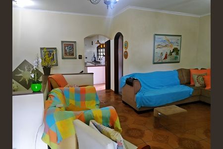 Casa à venda com 3 quartos, 320m² em Parque Peruche, São Paulo