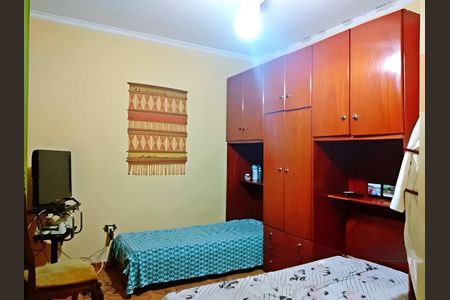 Casa à venda com 3 quartos, 320m² em Parque Peruche, São Paulo