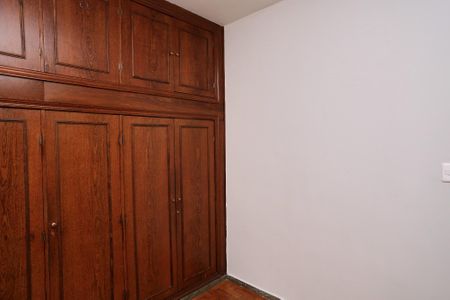 Quarto 1 de apartamento para alugar com 3 quartos, 96m² em Funcionários, Belo Horizonte