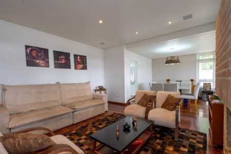 Casa à venda com 4 quartos, 473m² em Chácara Monte Alegre, São Paulo