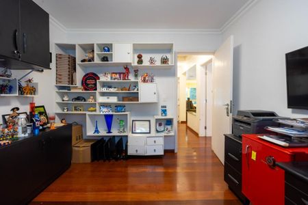 Casa à venda com 4 quartos, 473m² em Chácara Monte Alegre, São Paulo