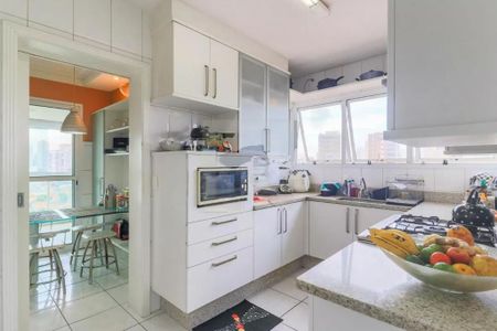 Apartamento à venda com 177m², 3 quartos e 4 vagas