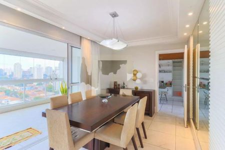 Apartamento à venda com 177m², 3 quartos e 4 vagas