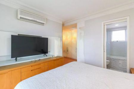 Apartamento à venda com 177m², 3 quartos e 4 vagas