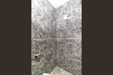 Casa para alugar com 90m², 3 quartos e 1 vaga Casa para alugar com 90m², 3 quartos e 1 vagaBanheiro da Suíte 2