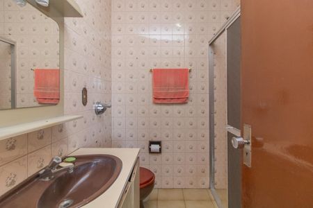 Apartamento à venda com 65m², 2 quartos e 2 vagasBanheiro Social