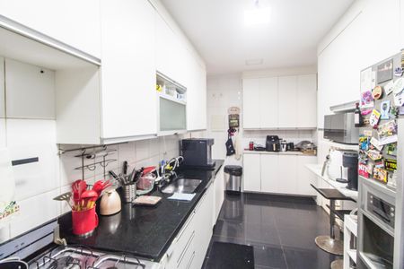 Apartamento à venda com 170m², 3 quartos e 2 vagas Apartamento à venda com 170m², 3 quartos e 2 vagasCozinha