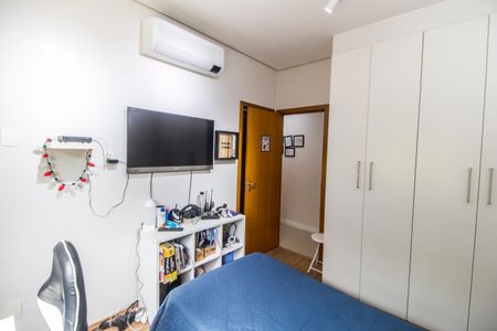 Apartamento à venda com 170m², 3 quartos e 2 vagas Apartamento à venda com 170m², 3 quartos e 2 vagasSuíte 2