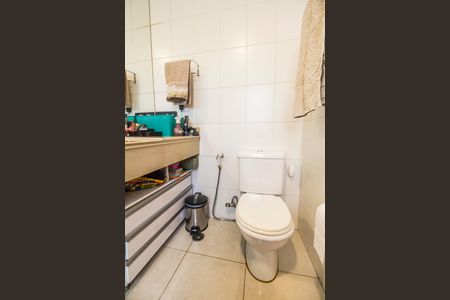 Apartamento à venda com 170m², 3 quartos e 2 vagas Apartamento à venda com 170m², 3 quartos e 2 vagasBanheiro da Suíte