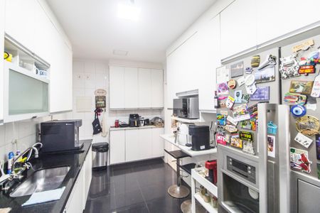 Apartamento à venda com 170m², 3 quartos e 2 vagas Apartamento à venda com 170m², 3 quartos e 2 vagasCozinha