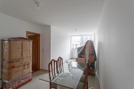 Apartamento à venda com 80m², 3 quartos e 2 vagas Apartamento à venda com 80m², 3 quartos e 2 vagasSala