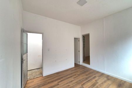 Sala de casa para alugar com 1 quarto, 220m² em Jardim Proença, Campinas