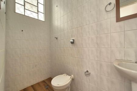 Casa para alugar com 220m², 1 quarto e 1 vaga Casa para alugar com 220m², 1 quarto e 1 vagaBanheiro