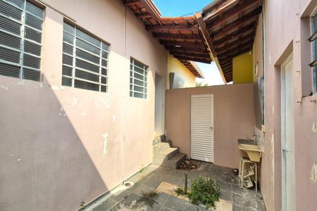 Casa para alugar com 220m², 1 quarto e 1 vaga Casa para alugar com 220m², 1 quarto e 1 vagaGaragem