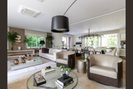 Casa à venda com 4 quartos, 620m² em Brooklin, São Paulo