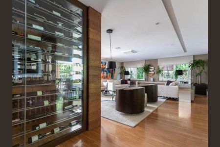 Casa à venda com 4 quartos, 620m² em Brooklin, São Paulo