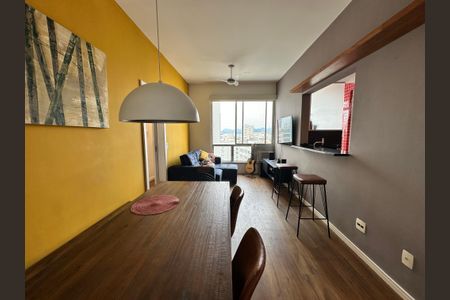 Sala de apartamento à venda com 2 quartos, 67m² em Flamengo, Rio de Janeiro