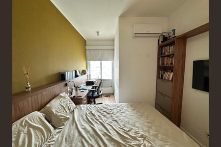 Quarto de apartamento à venda com 2 quartos, 67m² em Flamengo, Rio de Janeiro
