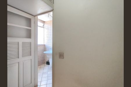 Apartamento para alugar com 70m², 2 quartos e 1 vaga Apartamento para alugar com 70m², 2 quartos e 1 vagaQuarto de Serviço
