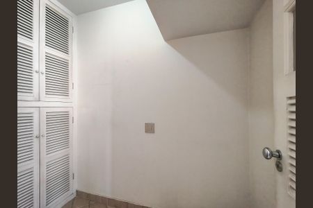 Apartamento para alugar com 70m², 2 quartos e 1 vaga Apartamento para alugar com 70m², 2 quartos e 1 vagaQuarto de Serviço