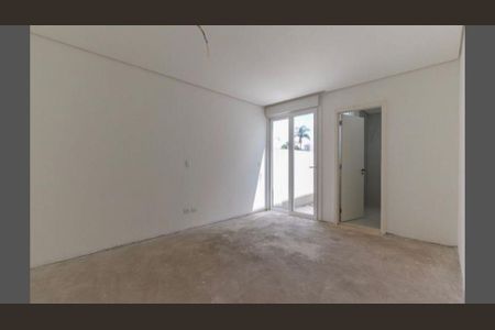 Casa à venda com 3 quartos, 525m² em Vila Elvira, São Paulo