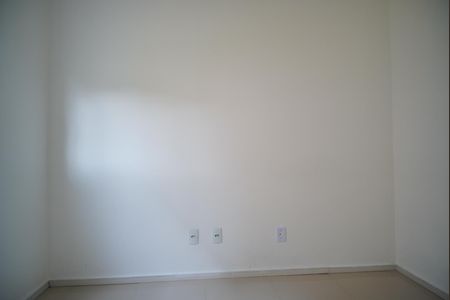 Quarto  de apartamento para alugar com 3 quartos, 71m² em Humaitá, Porto Alegre