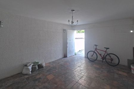 Antesala de casa para alugar com 3 quartos, 249m² em Campo Grande, Santos
