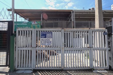 Casa para alugar com 249m², 3 quartos e 2 vagasFachada | Adesivo/Placa Quintoandar instalado