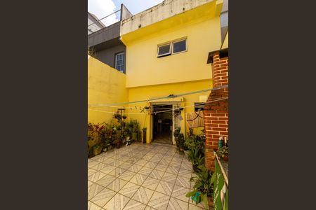Casa à venda com 150m², 3 quartos e 2 vagas Casa à venda com 150m², 3 quartos e 2 vagasQuintal