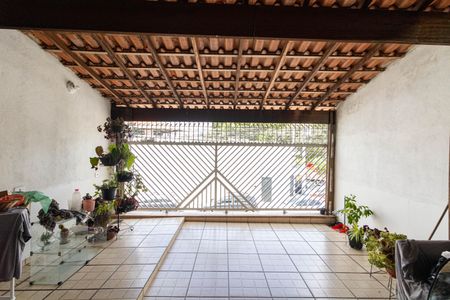 Casa à venda com 150m², 3 quartos e 2 vagas Casa à venda com 150m², 3 quartos e 2 vagasVaranda Suíte