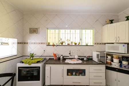 Casa à venda com 150m², 3 quartos e 2 vagas Casa à venda com 150m², 3 quartos e 2 vagasCozinha