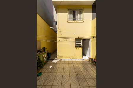 Casa à venda com 150m², 3 quartos e 2 vagas Casa à venda com 150m², 3 quartos e 2 vagasQuintal