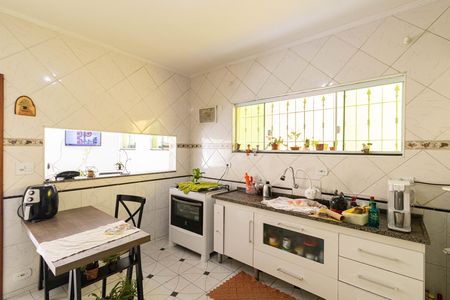 Casa à venda com 150m², 3 quartos e 2 vagas Casa à venda com 150m², 3 quartos e 2 vagasCozinha