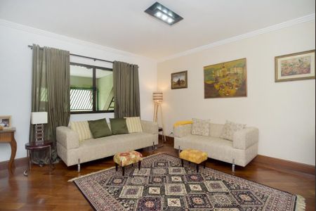 Casa à venda com 3 quartos, 181m² em Água Rasa, São Paulo