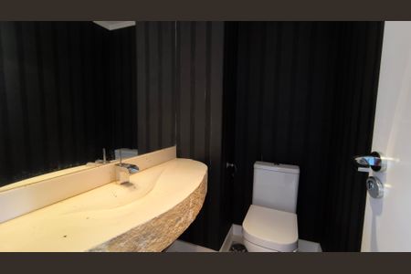 Apartamento para alugar com 300m², 4 quartos e 3 vagas Apartamento para alugar com 300m², 4 quartos e 3 vagasLavabo