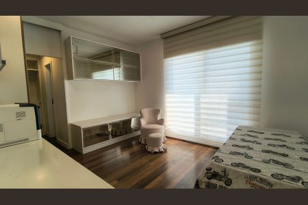 Apartamento para alugar com 300m², 4 quartos e 3 vagas Apartamento para alugar com 300m², 4 quartos e 3 vagasSuíte 4