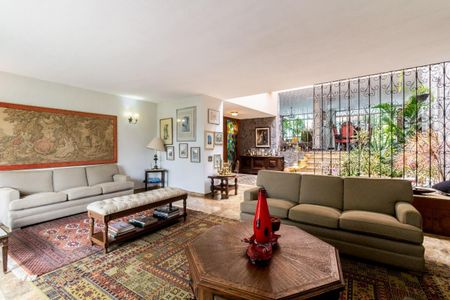 Casa à venda com 4 quartos, 624m² em Butantã, São Paulo