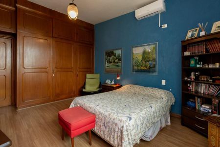 Casa à venda com 4 quartos, 624m² em Butantã, São Paulo