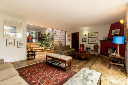 Casa à venda com 4 quartos, 624m² em Butantã, São Paulo