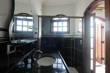 Casa para alugar com 358m², 7 quartos e 3 vagasBanheiro do Quarto 2