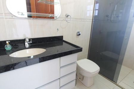 Casa para alugar com 358m², 7 quartos e 3 vagasBanheiro Quarto 5