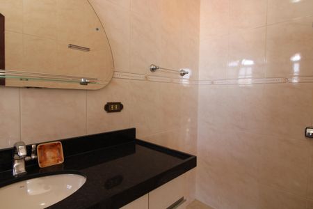 Casa para alugar com 358m², 7 quartos e 3 vagasBanheiro quarto 4