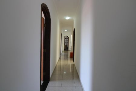 Casa para alugar com 358m², 7 quartos e 3 vagasCorredor superior