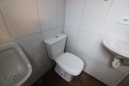 Casa para alugar com 358m², 7 quartos e 3 vagasbanheiro fundo