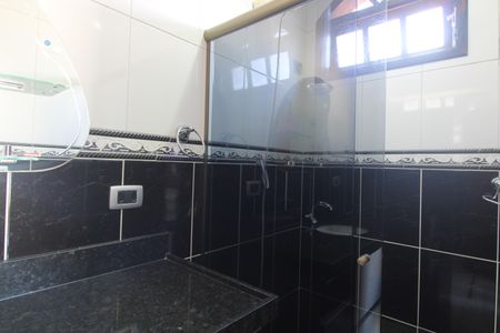 Casa para alugar com 358m², 7 quartos e 3 vagasBanheiro quarto 6